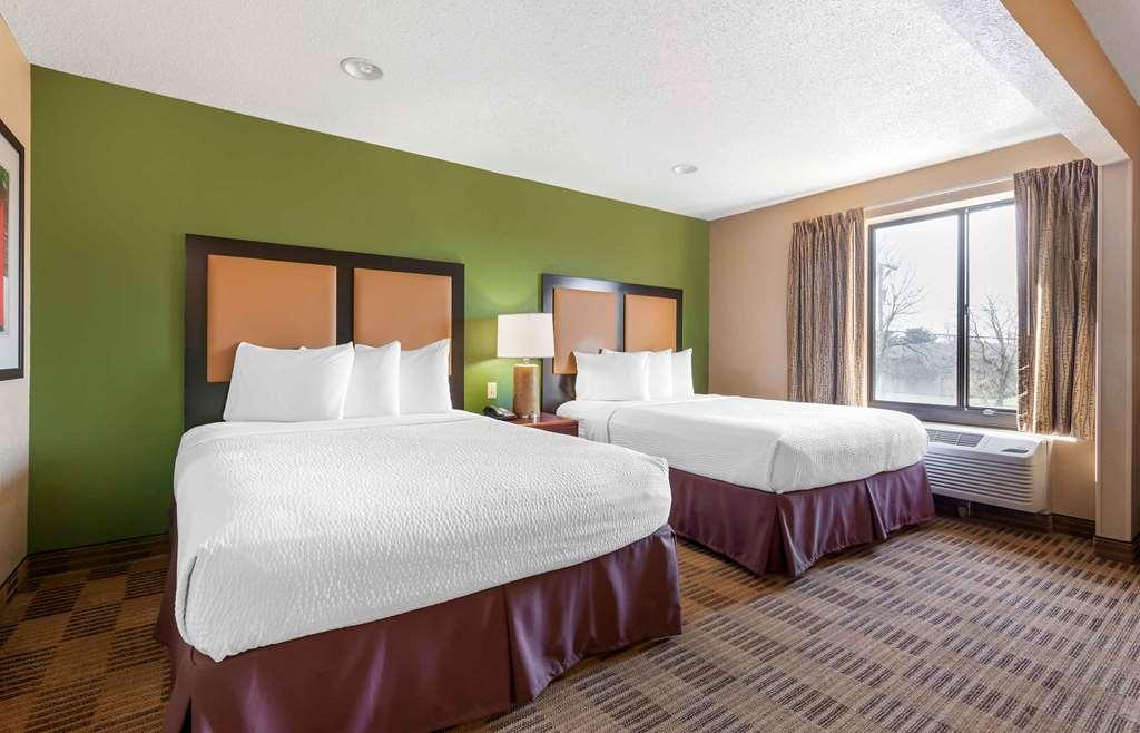 Extended America - - East 2* Evansville