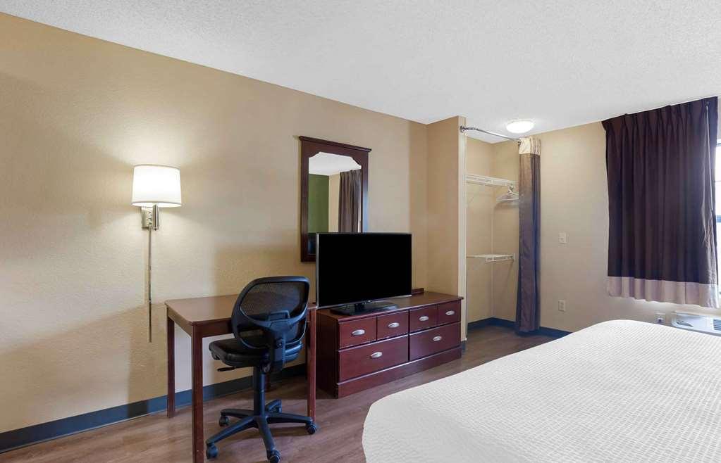 Extended America - - East Hotel